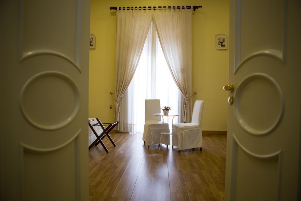 B&B Palazzo Ruffo Di Bagnara Naples Luaran gambar